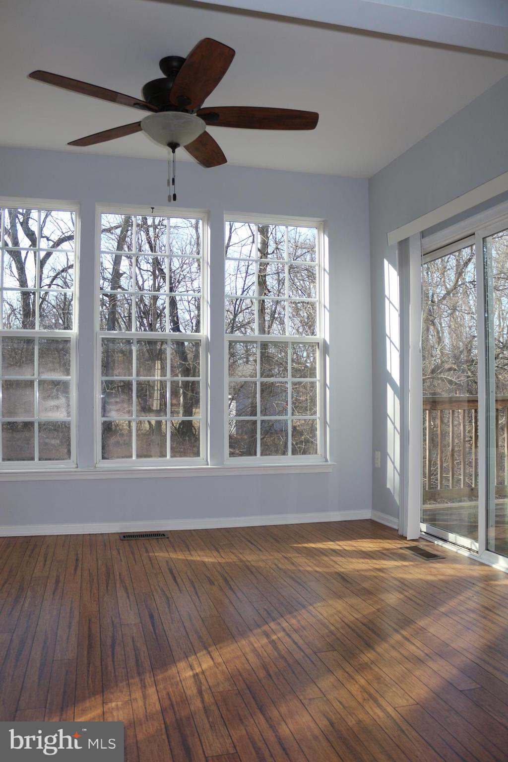 COLONIAL HILLS - Residential