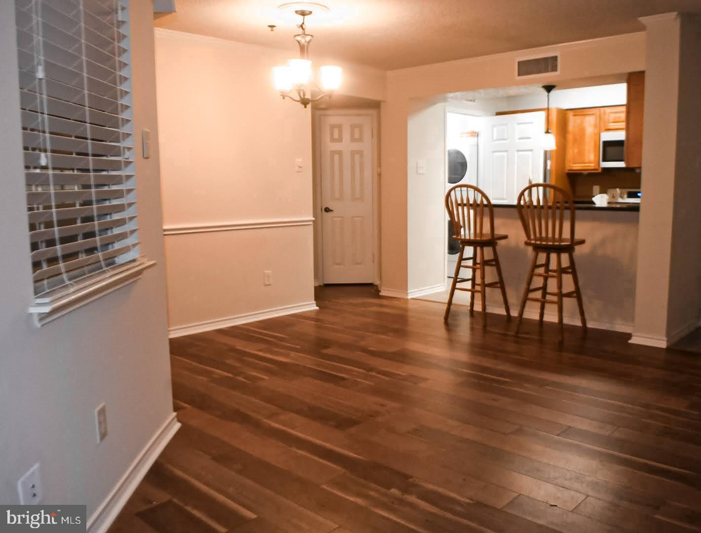 FOUNTAINS AT MCLEAN - Residential Lease