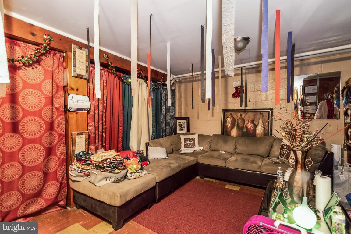 ROGNEL HEIGHTS - Residential Income