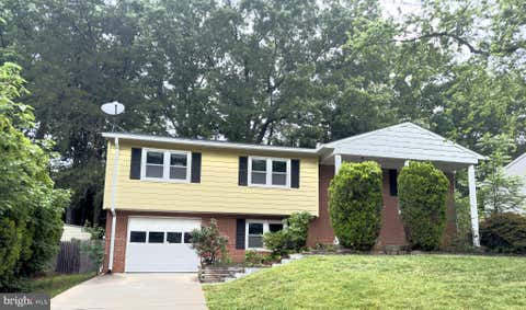 Photo of 13829 Delaney Rd, WOODBRIDGE, VA 22193 (MLS # VAPW2121660)