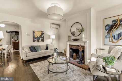 1127 C STREET SE 2 WASHINGTON DC 20003