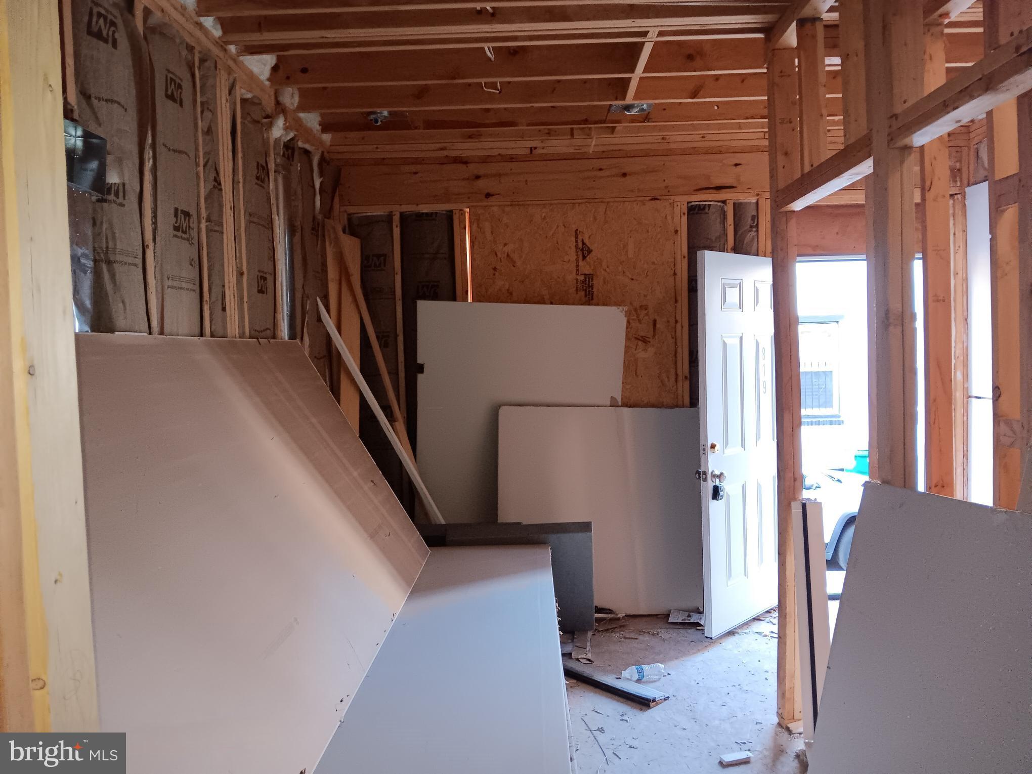 819 N BROOKLYN STREET