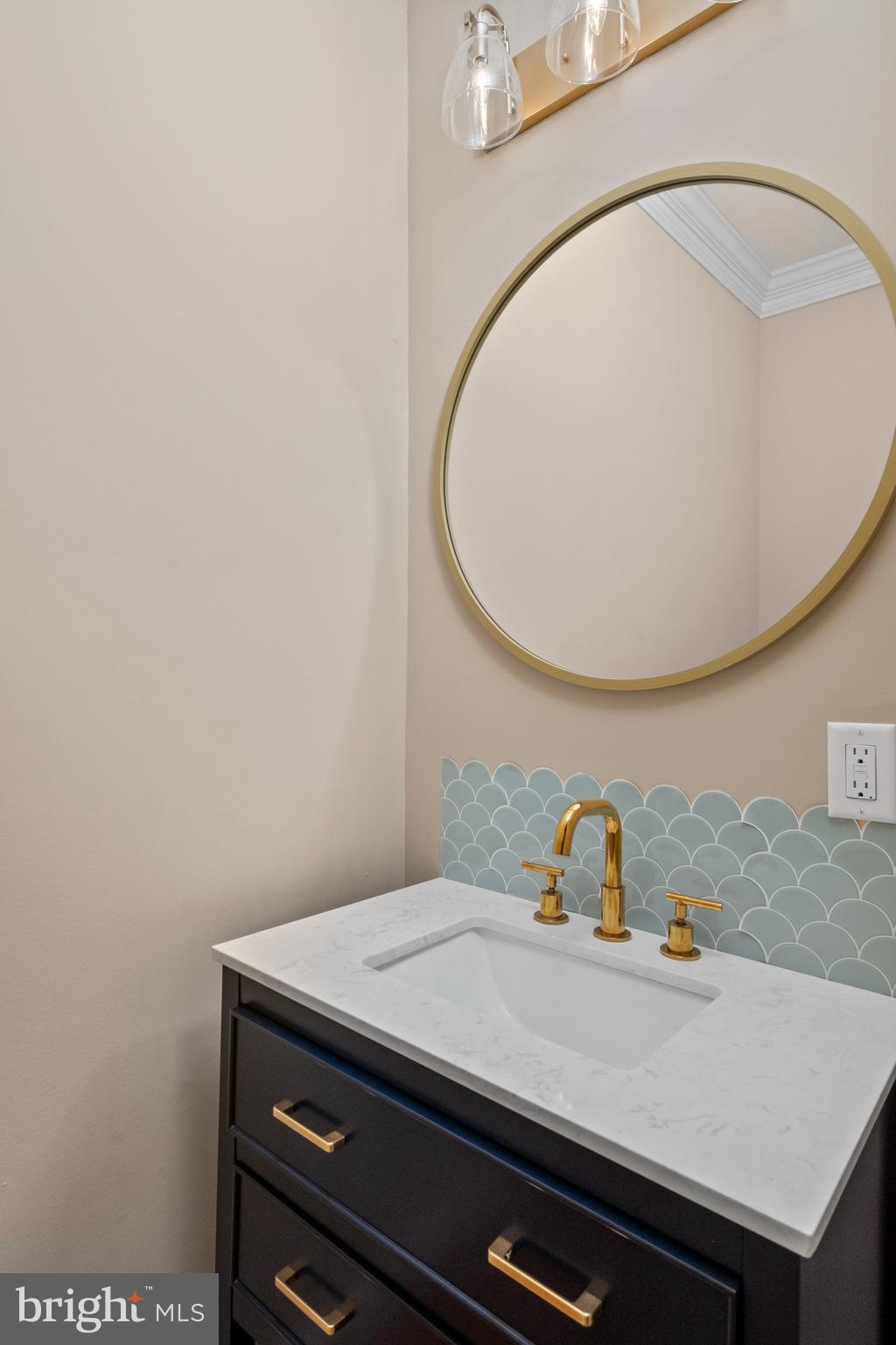 HAMPDEN HISTORIC DISTRICT - Residential Lease