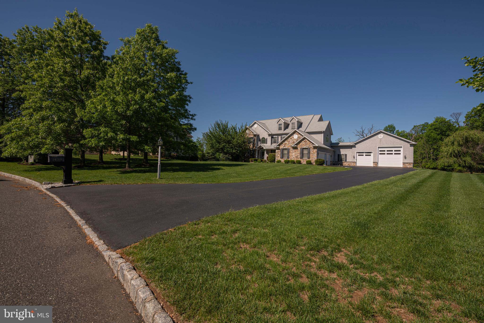 THE STABLES - Residential