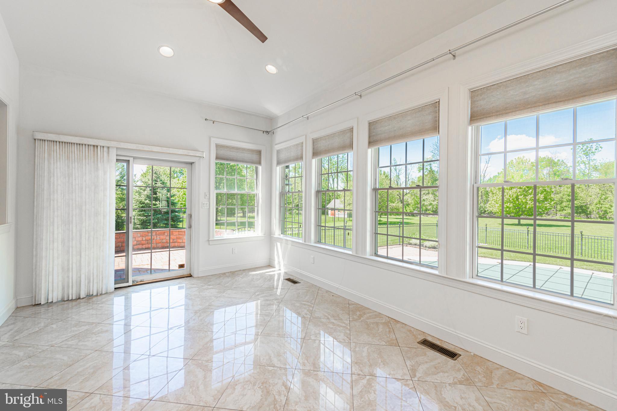 THE STABLES - Residential