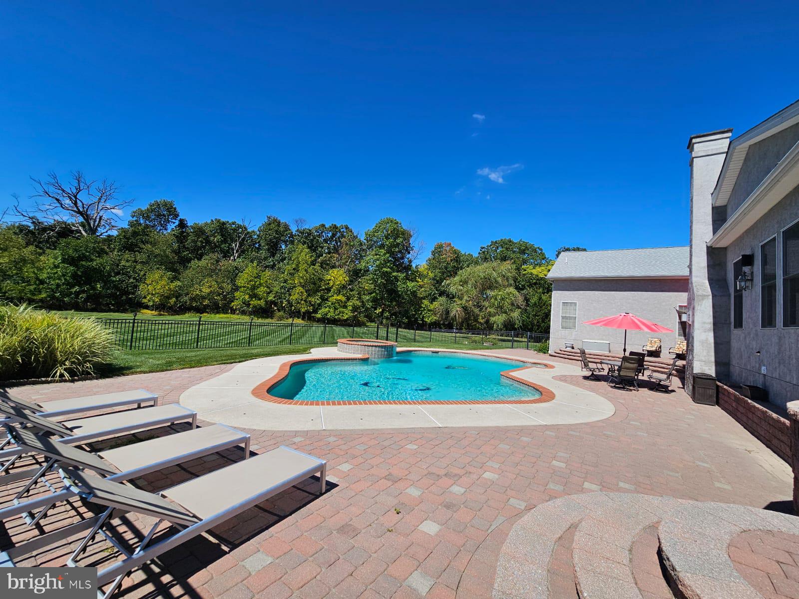 THE STABLES - Residential