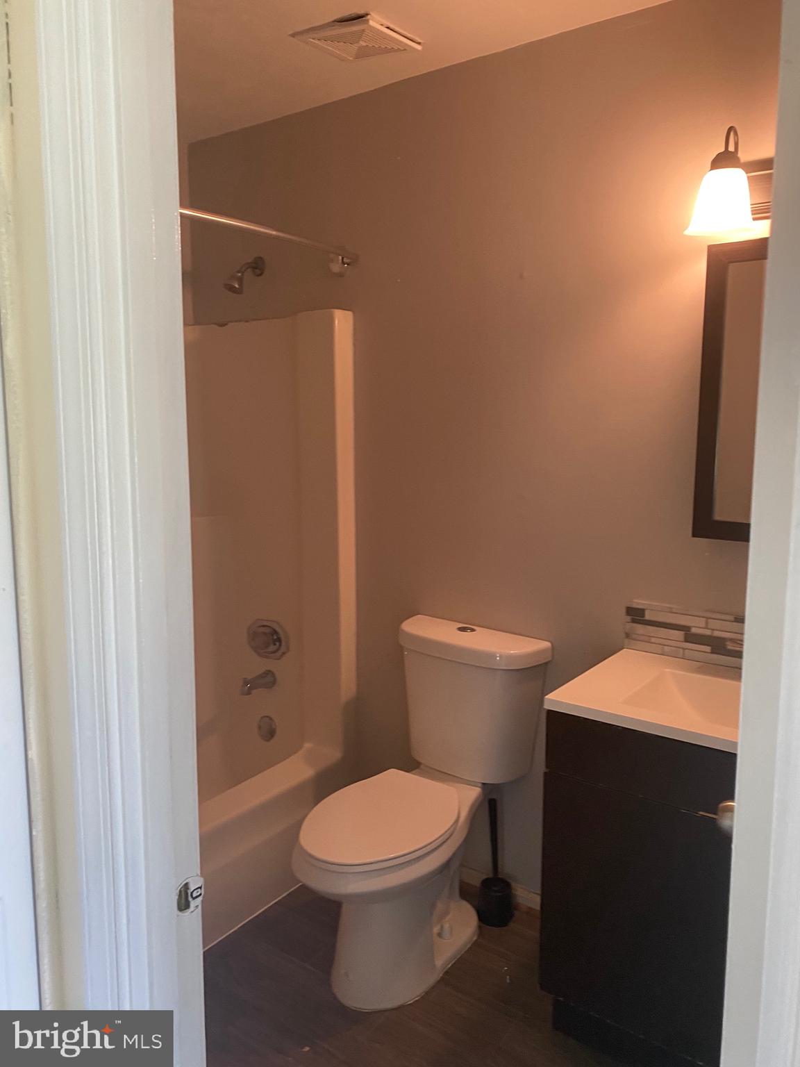 HILLCREST HEIGHTS - Residential Lease