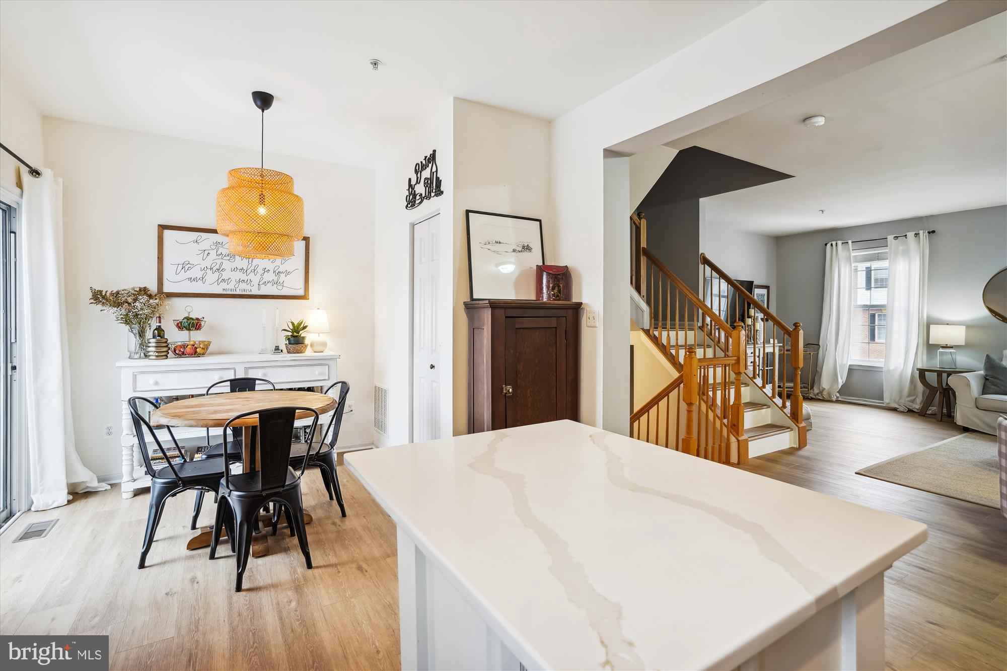 RIVER OAKS - Residential