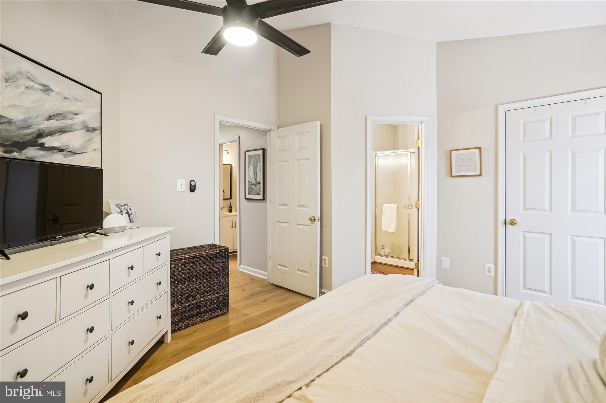 RIVER OAKS - Residential