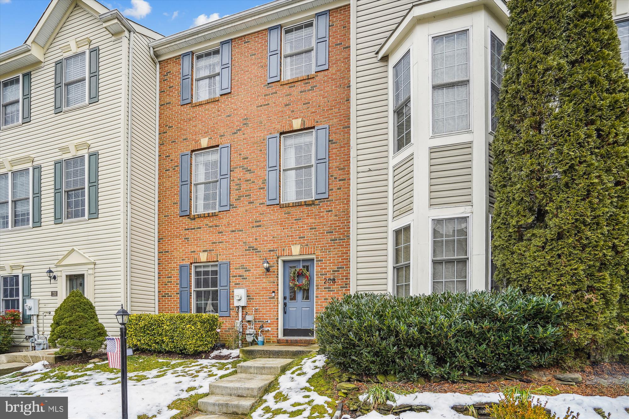 RIVER OAKS - Residential