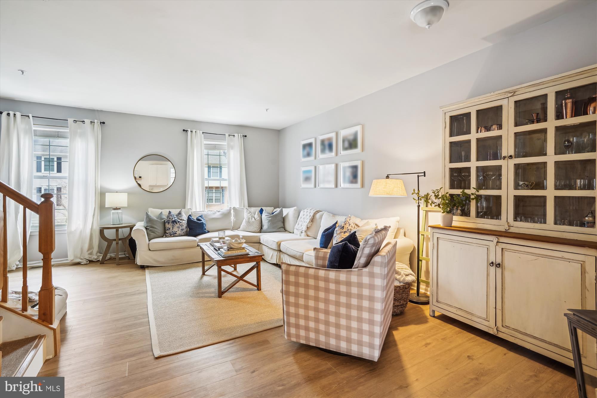 RIVER OAKS - Residential