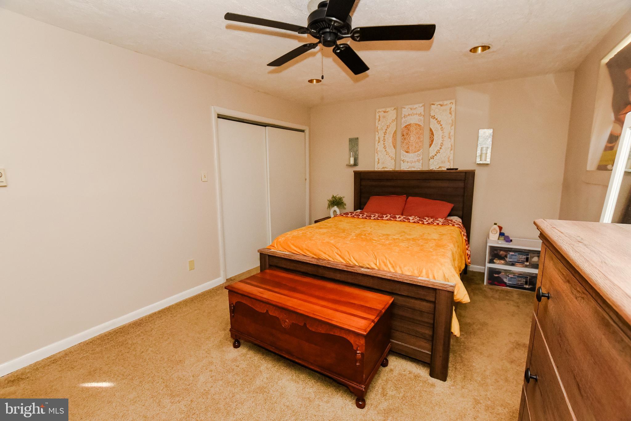 BRADDOCK MANOR - Residential