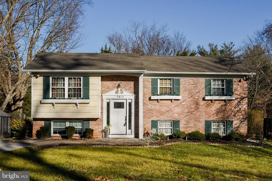 This home combines comfort, style, and ample space for both indoor and outdoor living.

Welcome to your new home! This charming split foyer boasts 4 bedrooms, 2 baths, and sits on a generous 1/2-acre lot. Step inside to discover the beauty of an open floor plan adorned with gleaming hardwood floors The bathrooms have been tastefully updated, The large family room is the perfect haven for gatherings, featuring a pool table for endless entertainment   Step outside to your deck, overlooking a vast and level back yard. Perfect for outdoor activities,  Your own private retreat awaits!