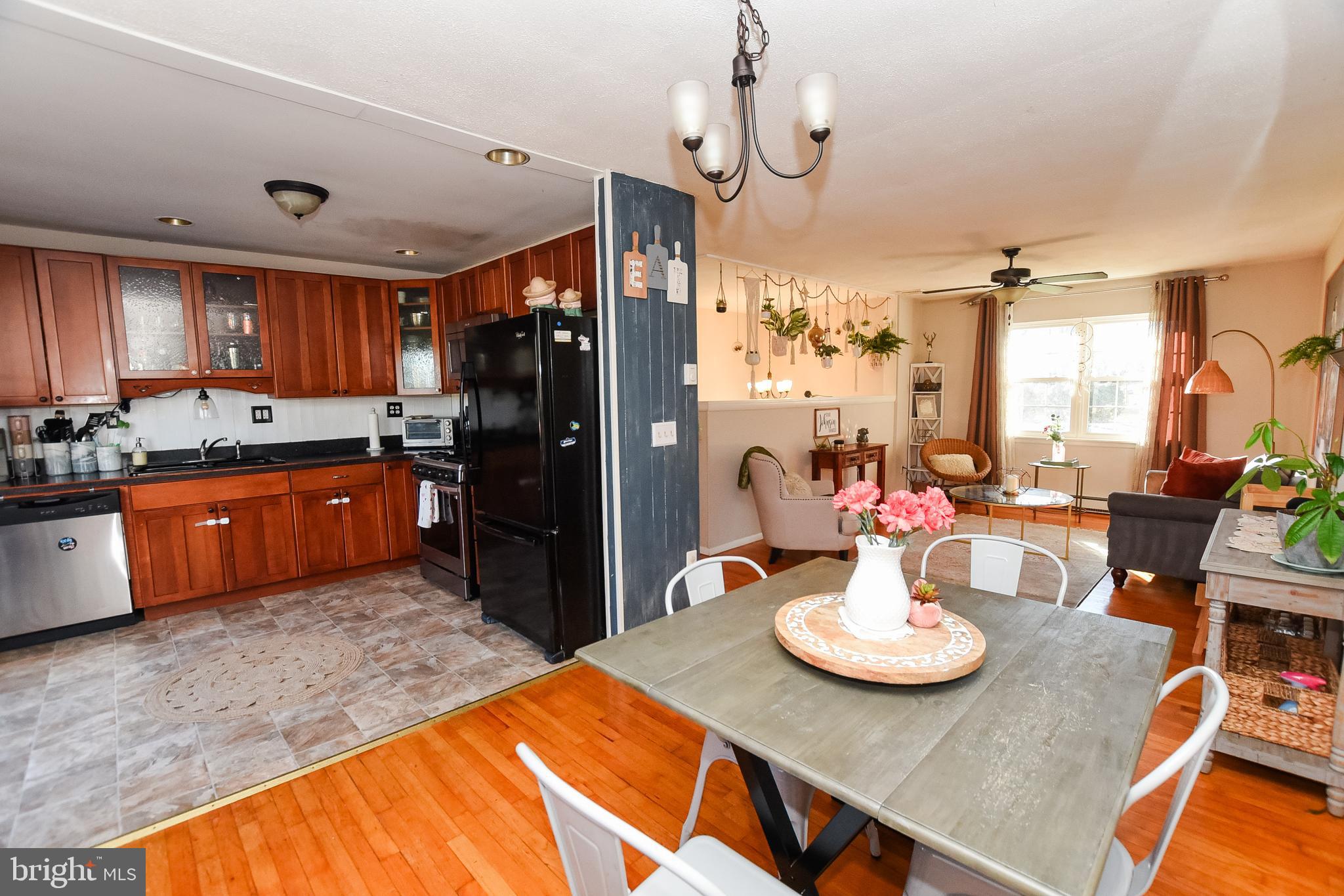 BRADDOCK MANOR - Residential