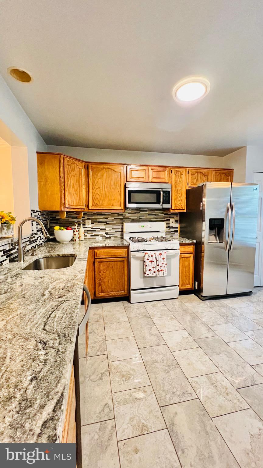 SYCAMORE HILL - Residential