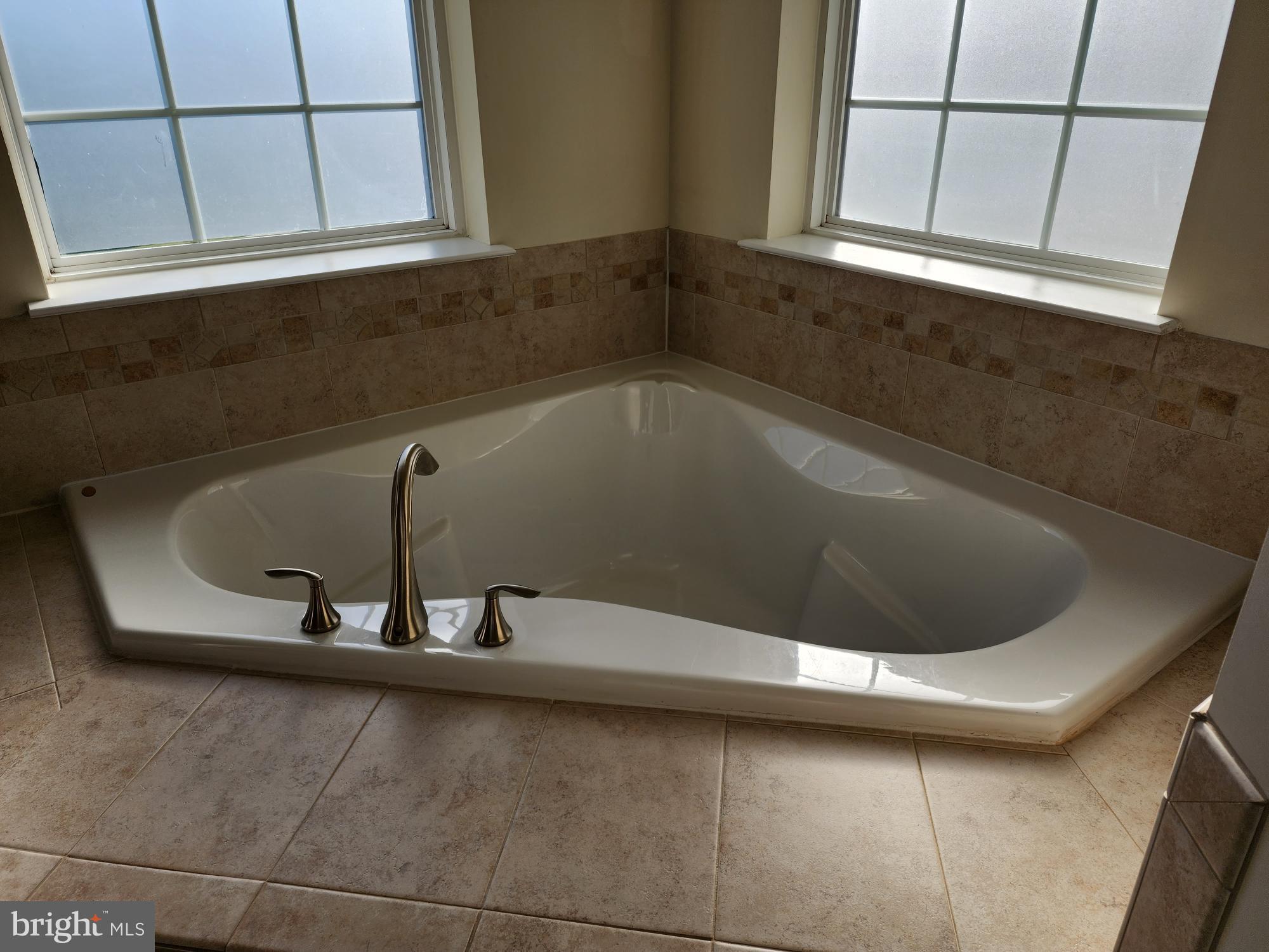 BOYERS RIDGE - Residential Lease