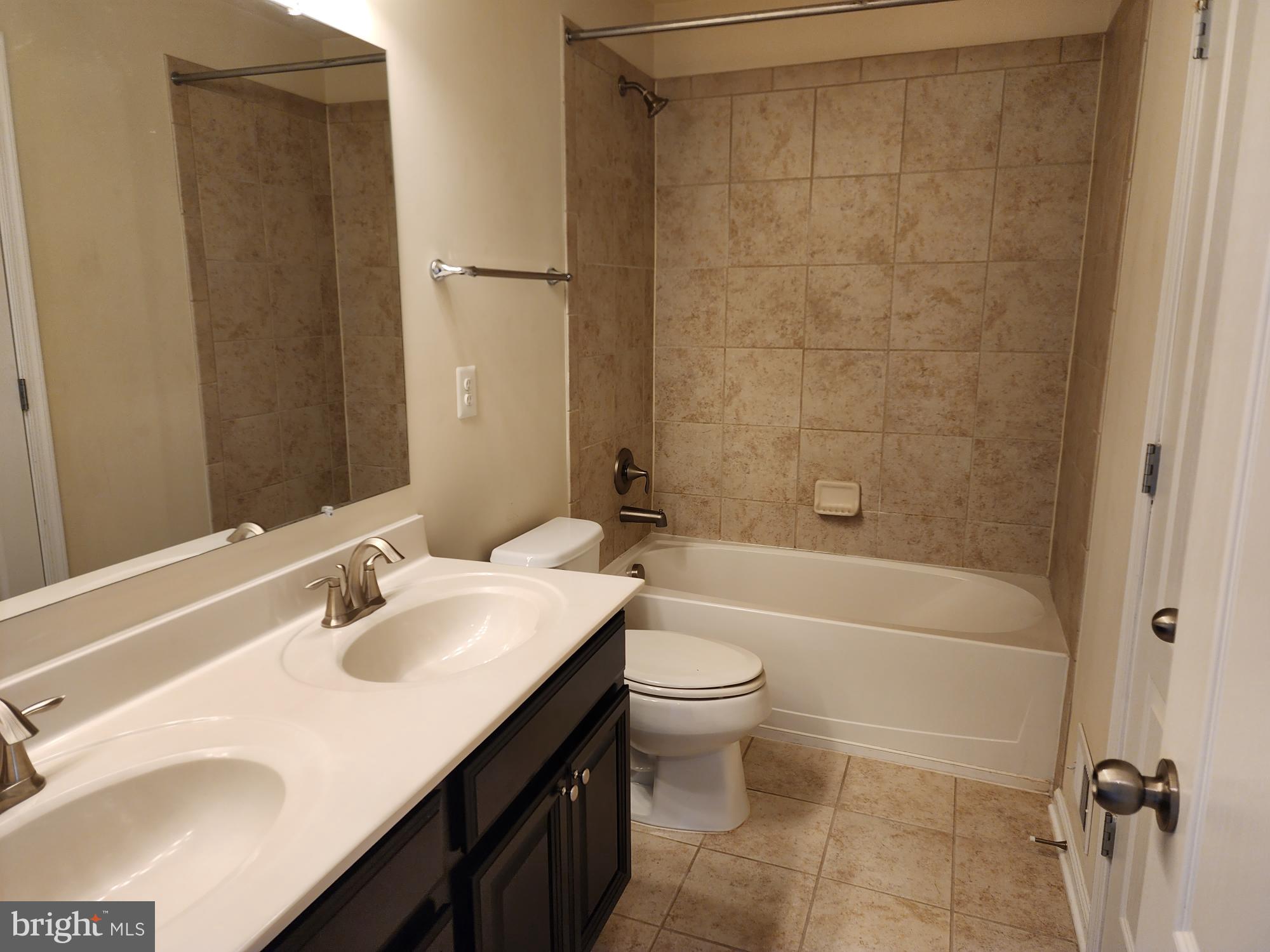 BOYERS RIDGE - Residential Lease