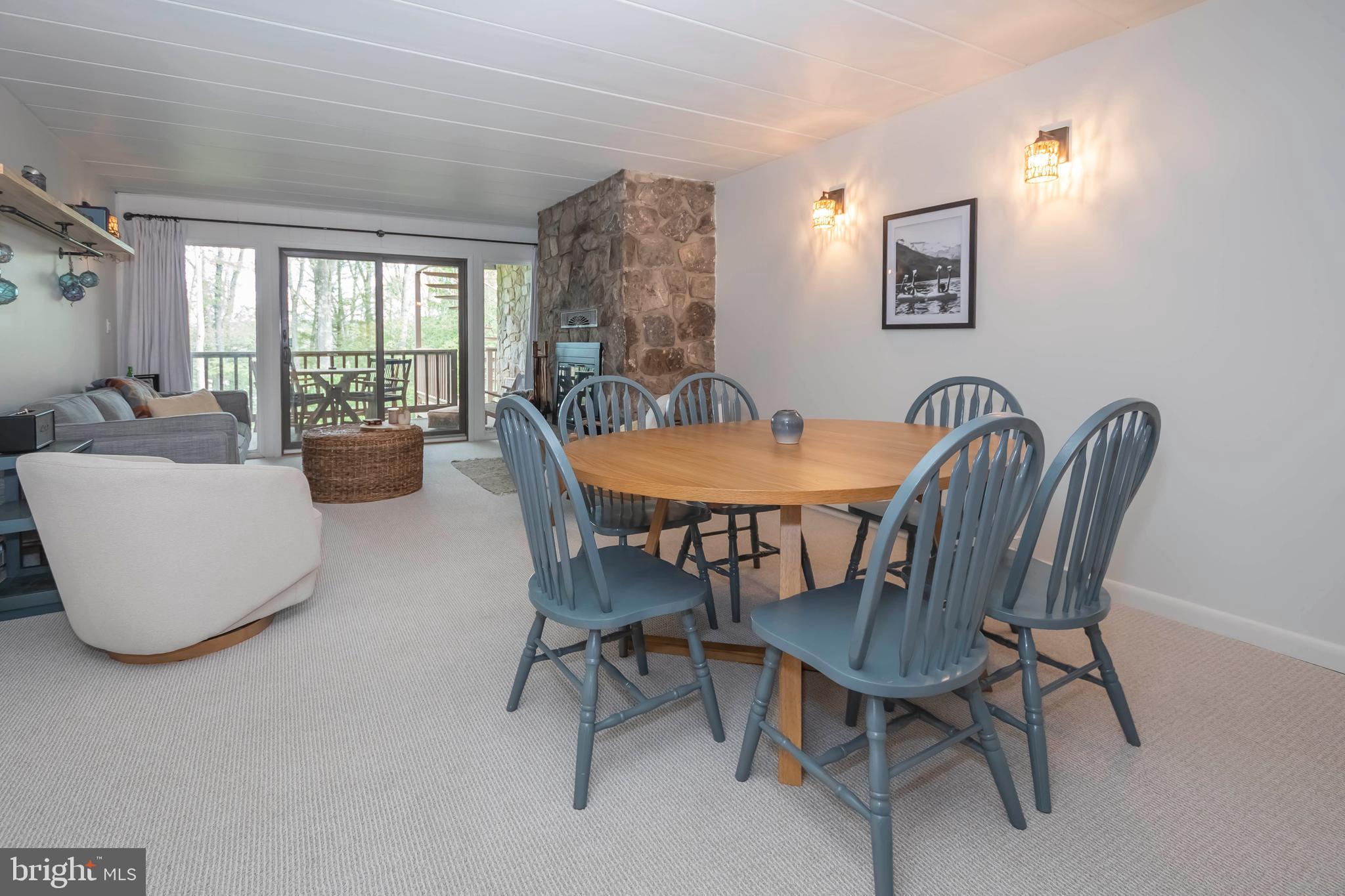 RED RUN CONDO - Residential