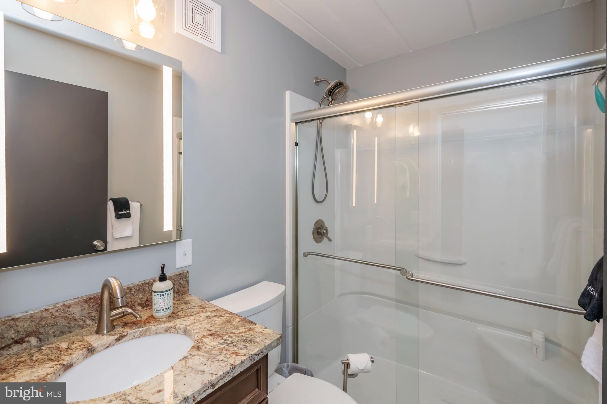 RED RUN CONDO - Residential