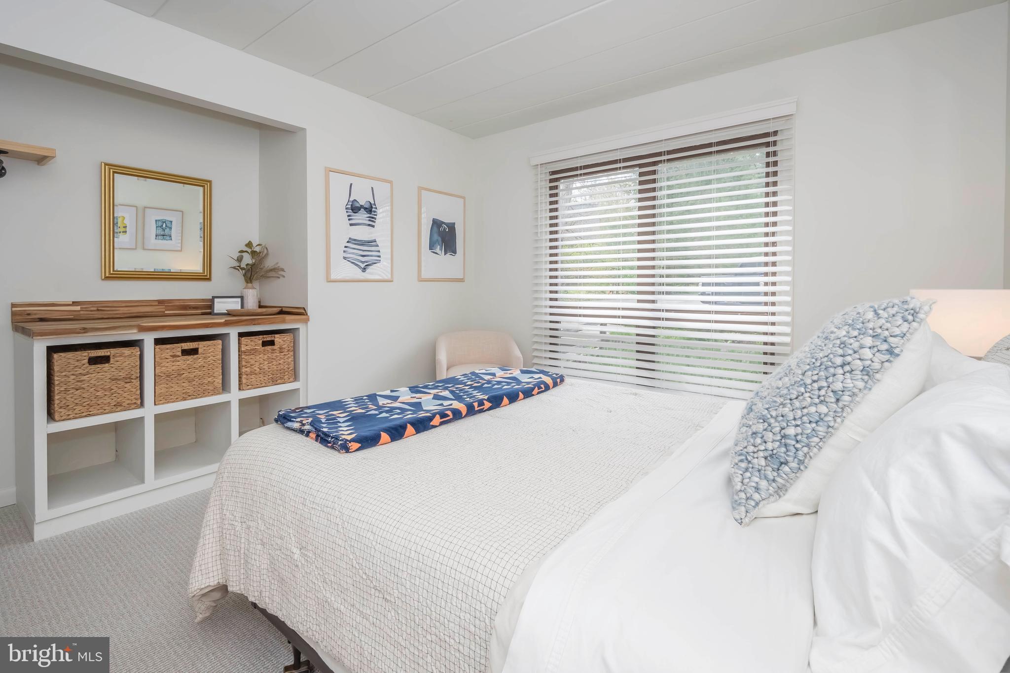 RED RUN CONDO - Residential