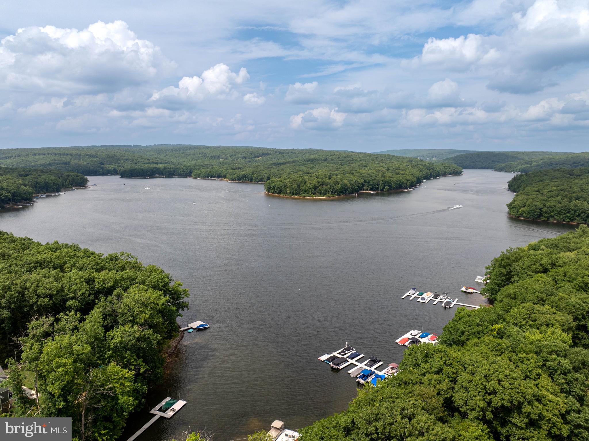 RED RUN CONDO - Residential