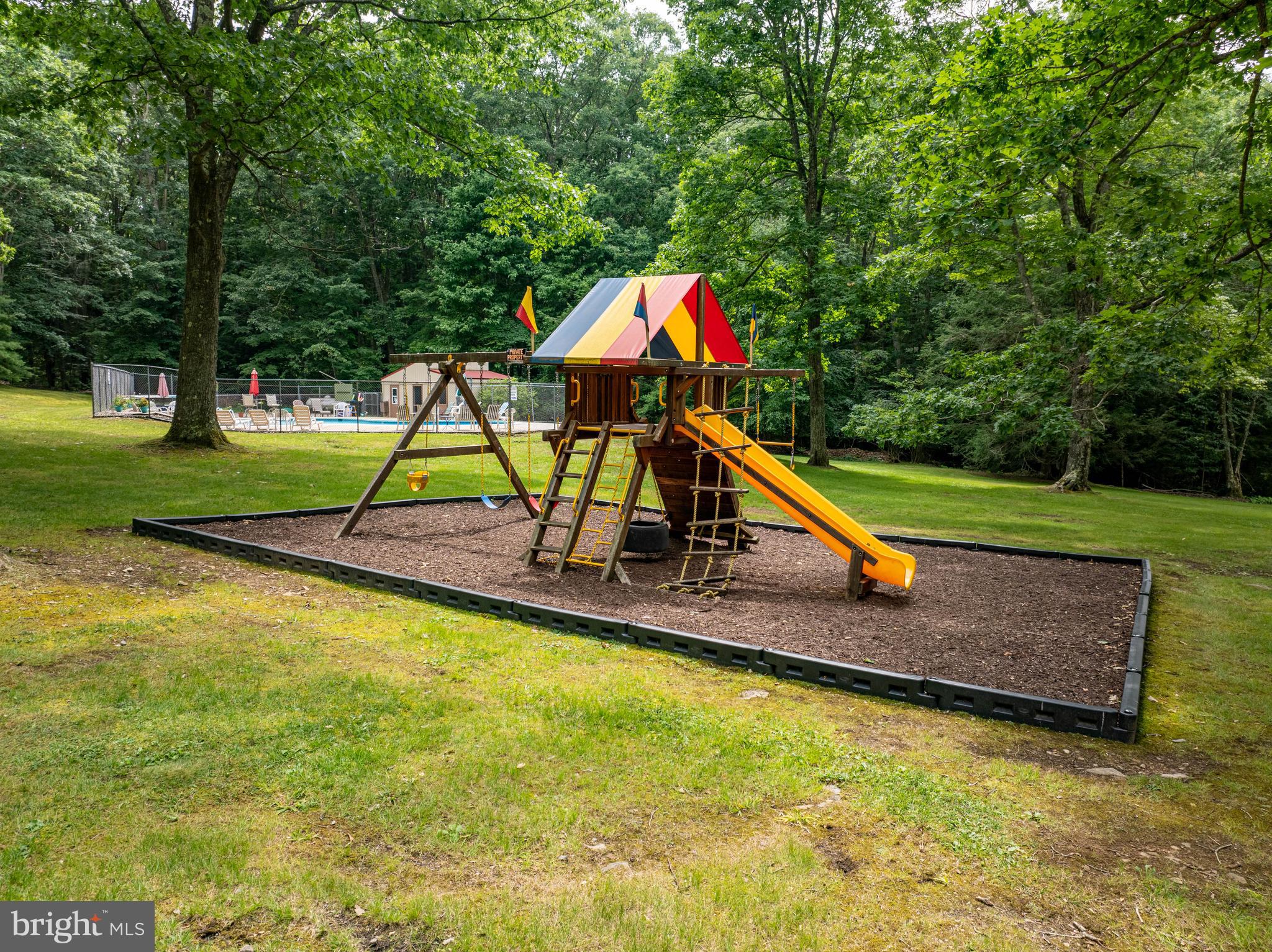 RED RUN CONDO - Residential