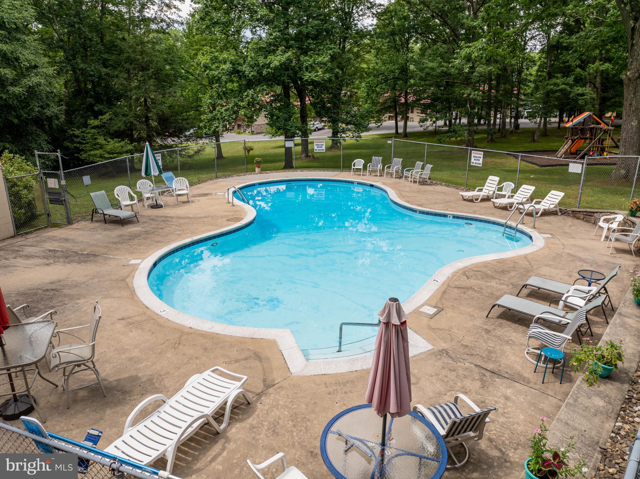 RED RUN CONDO - Residential