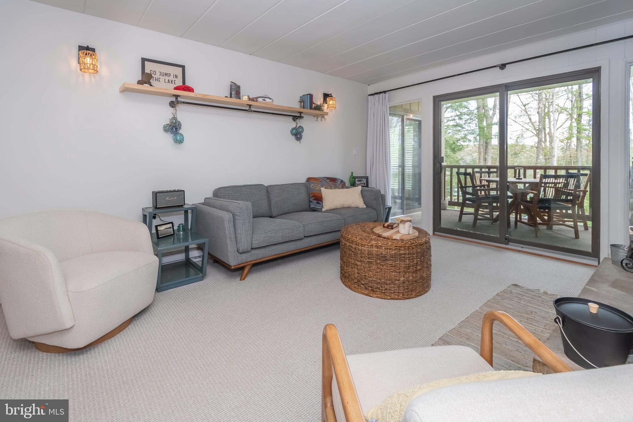 RED RUN CONDO - Residential