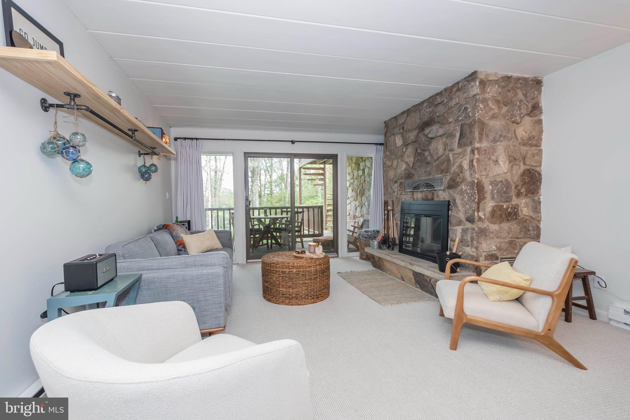 RED RUN CONDO - Residential