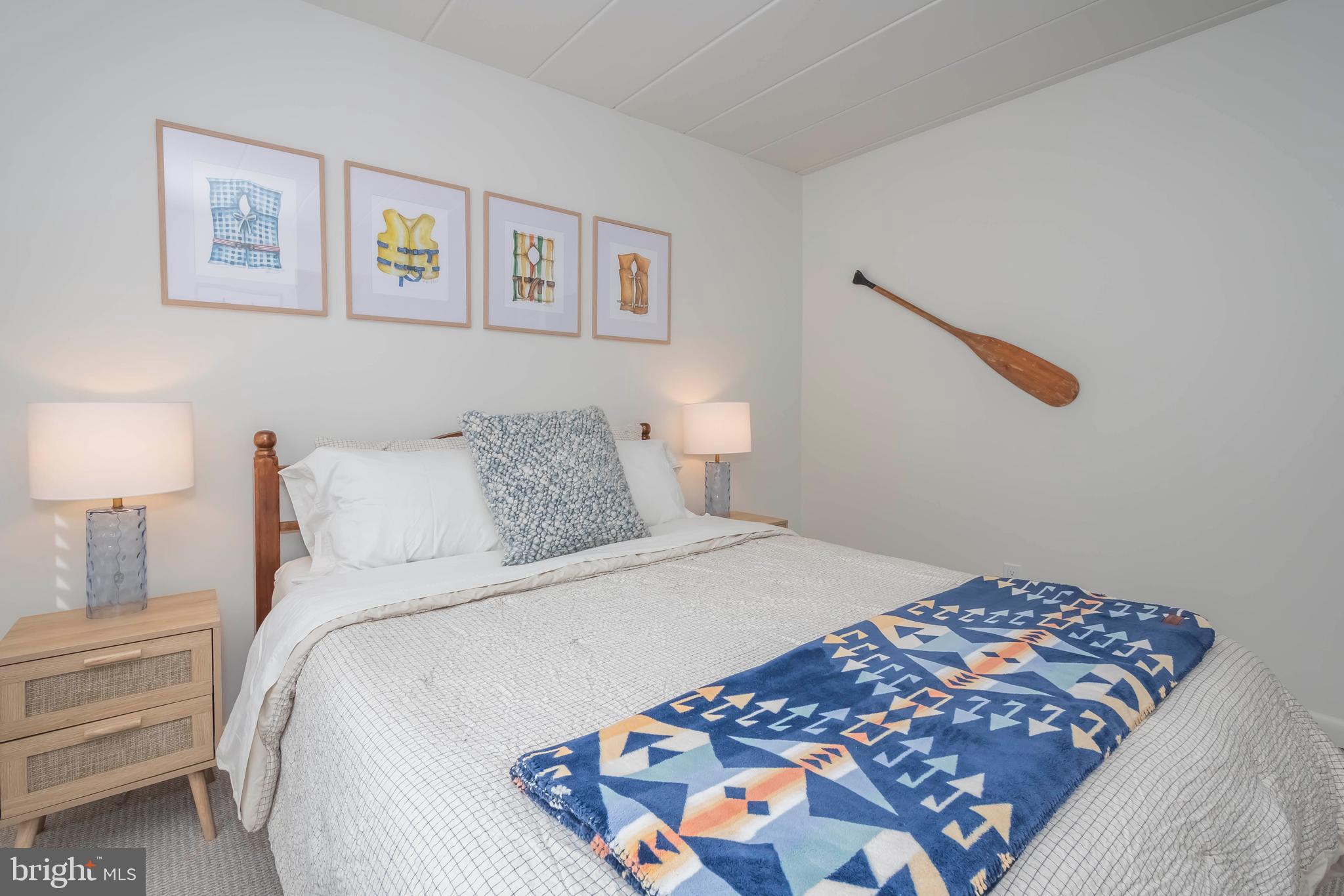 RED RUN CONDO - Residential