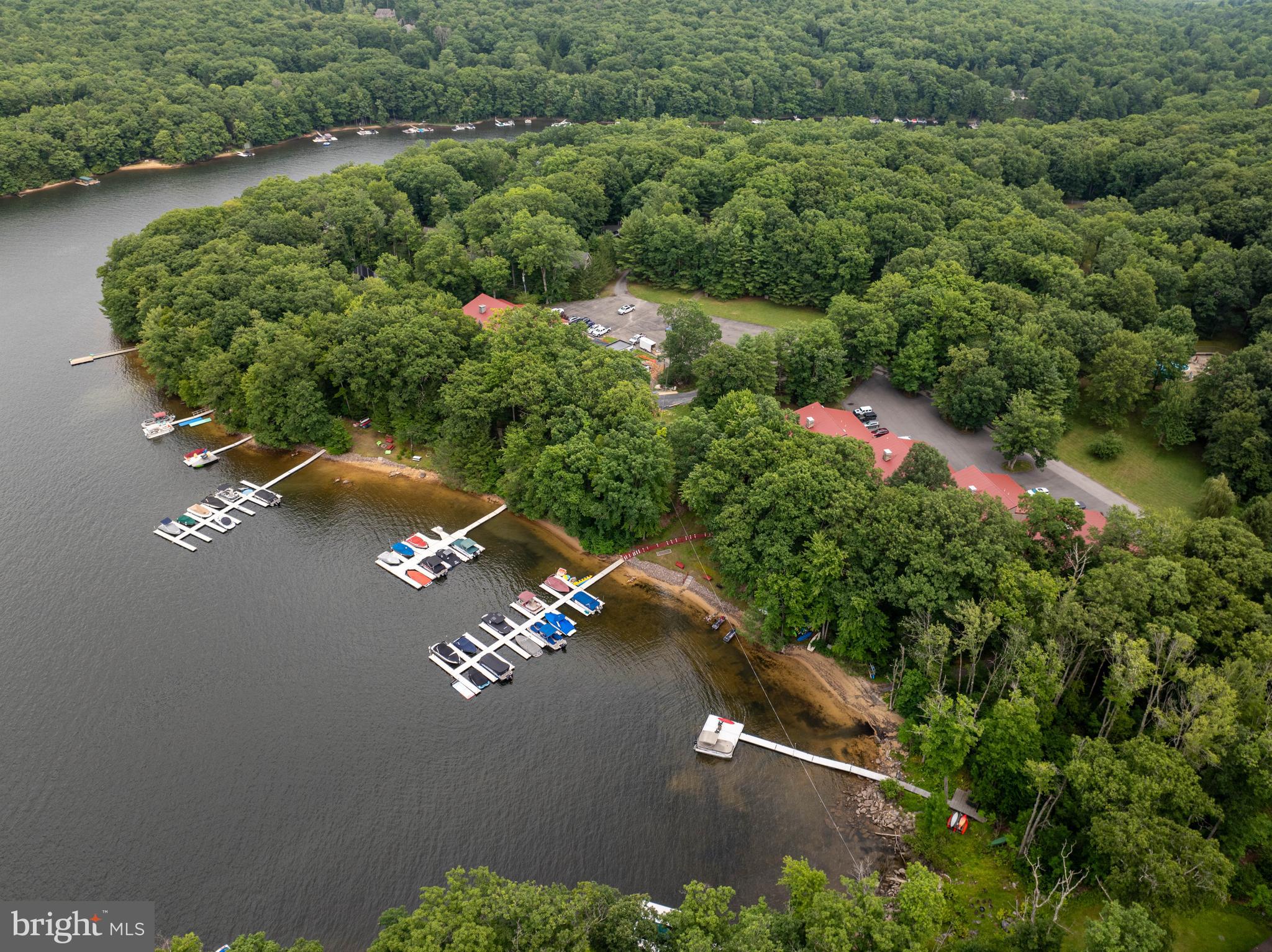 RED RUN CONDO - Residential