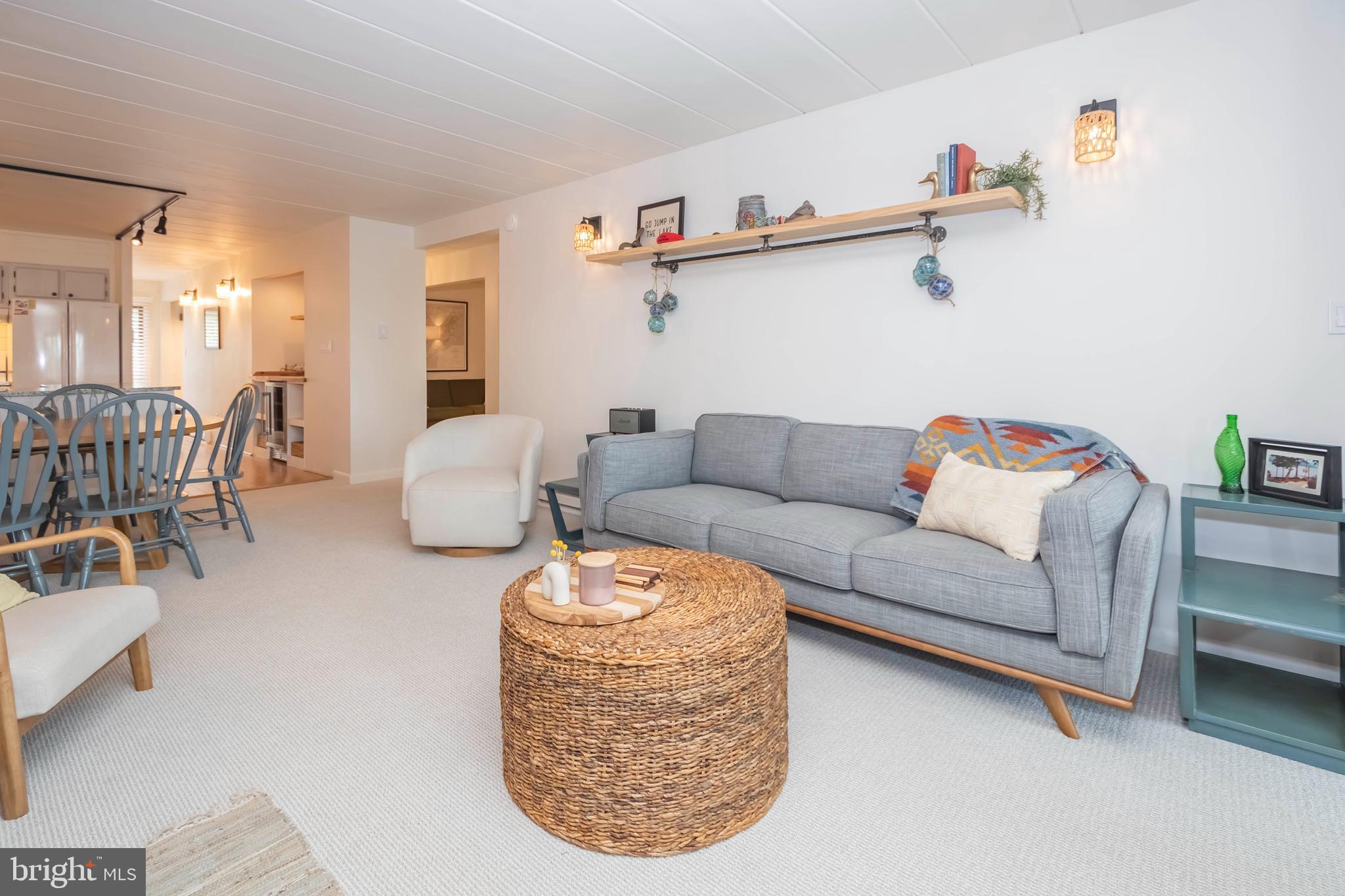 RED RUN CONDO - Residential