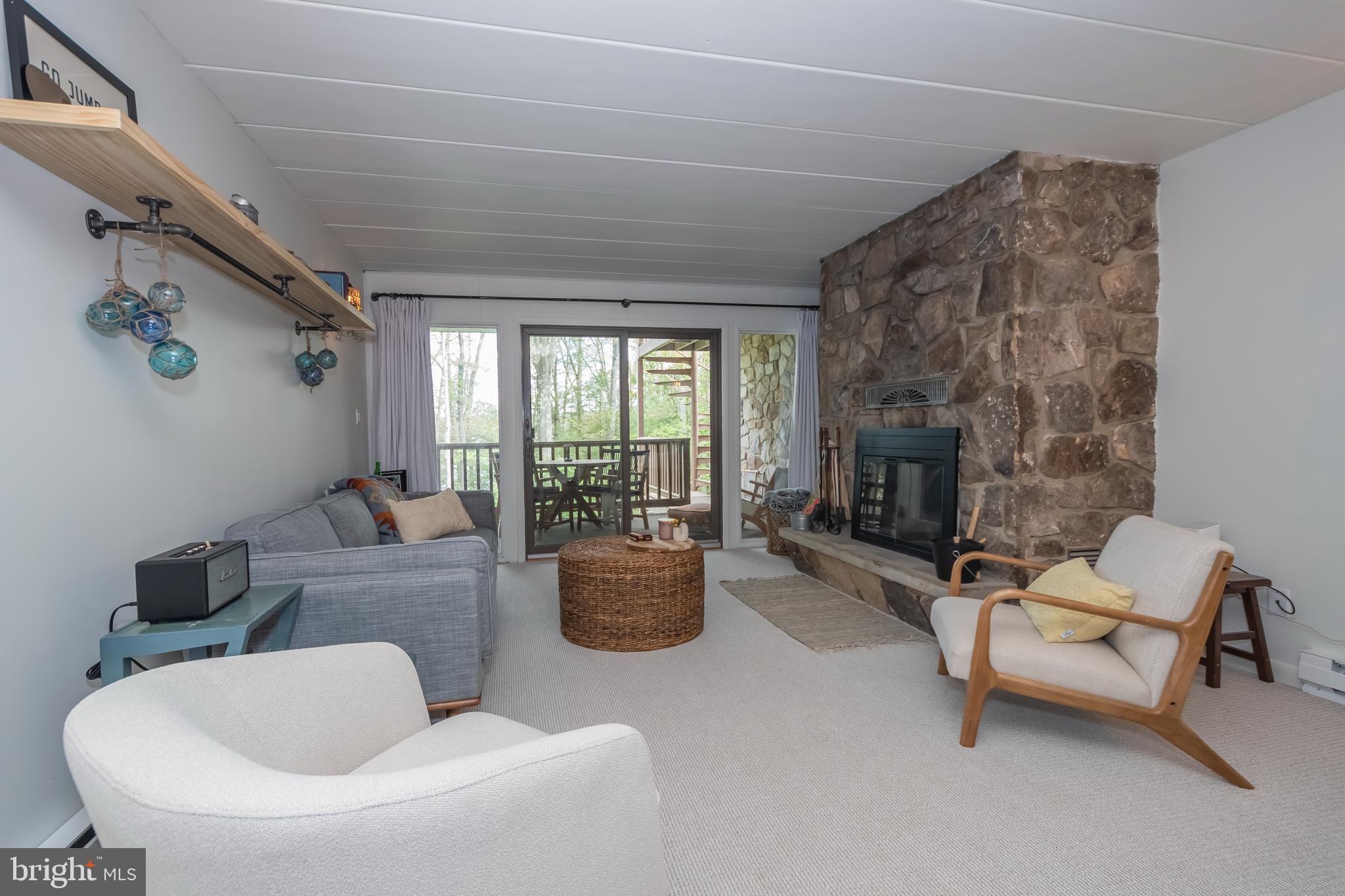 RED RUN CONDO - Residential