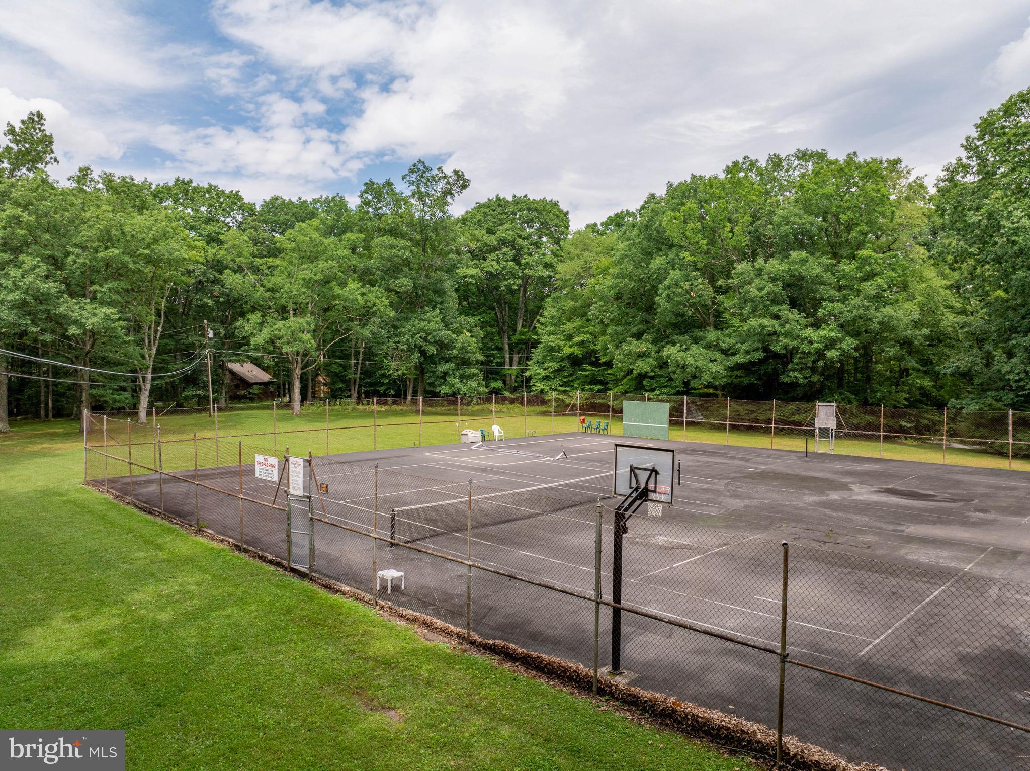 RED RUN CONDO - Residential