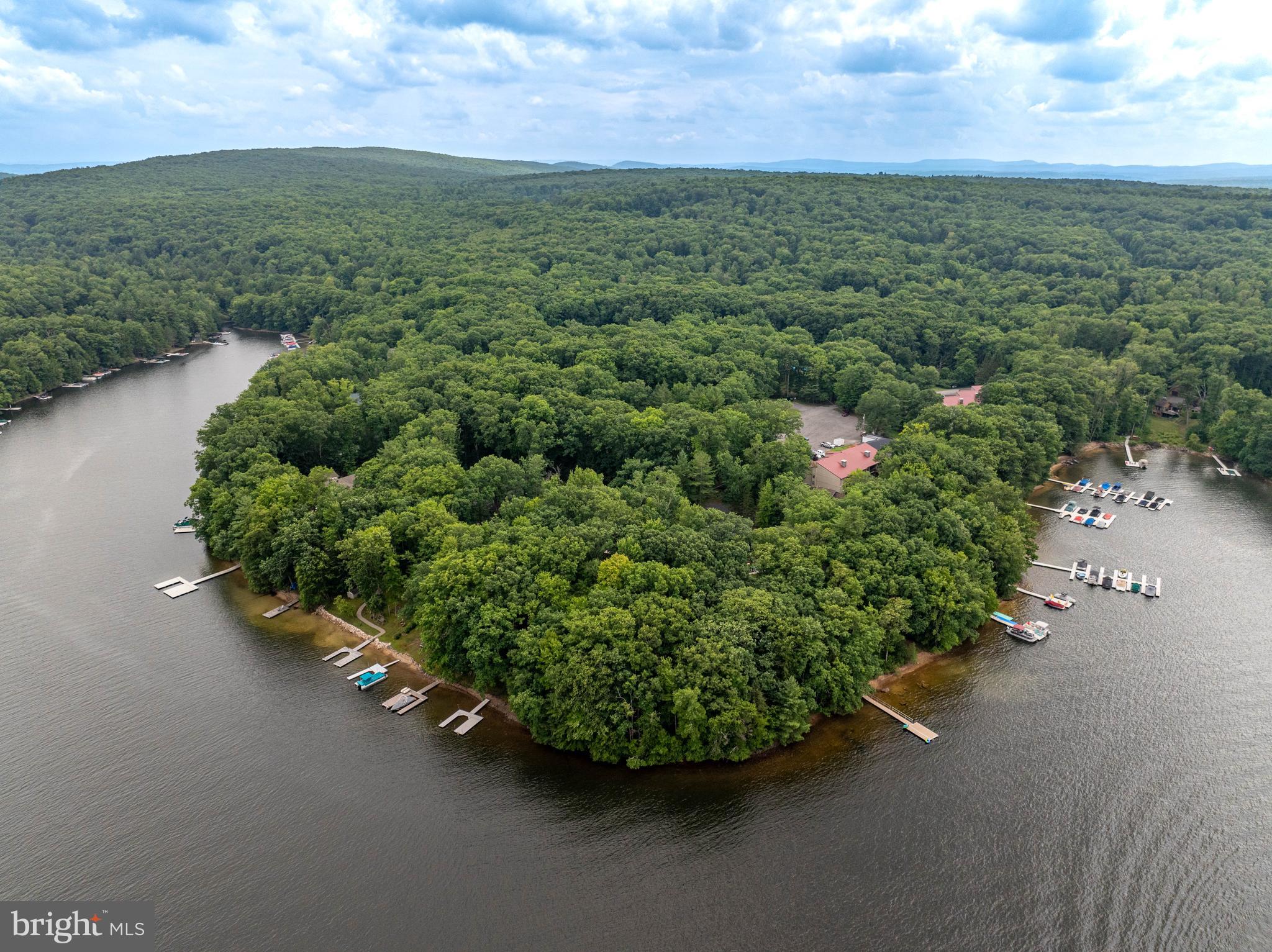 RED RUN CONDO - Residential