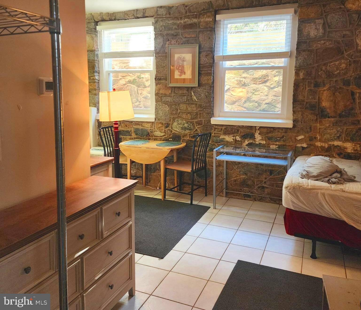 300 COMMERCE STREET E 300-E