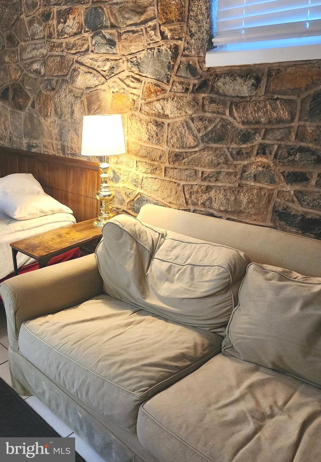 300 COMMERCE STREET E 300-E