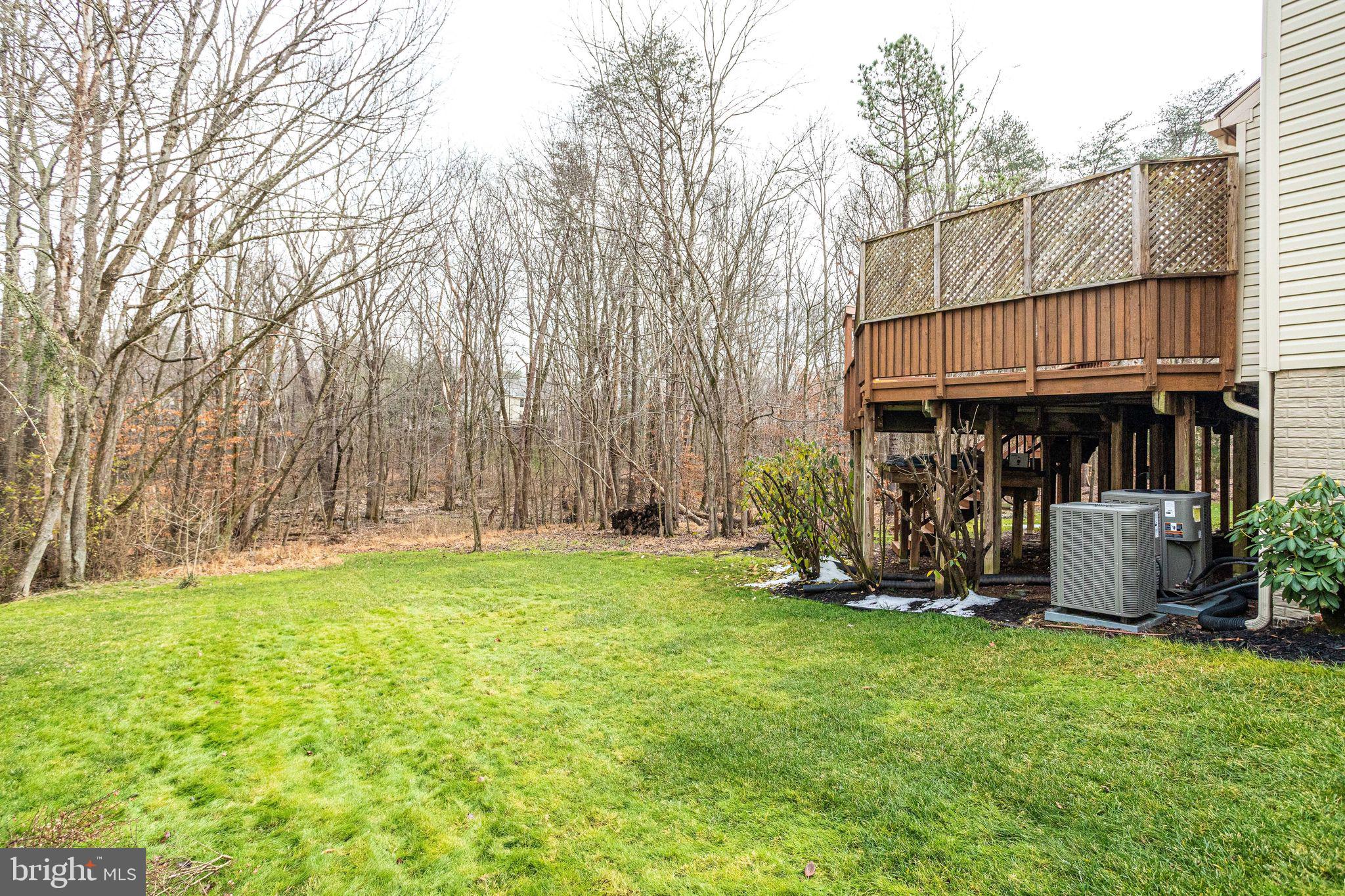 HAMPTON FOREST - Residential