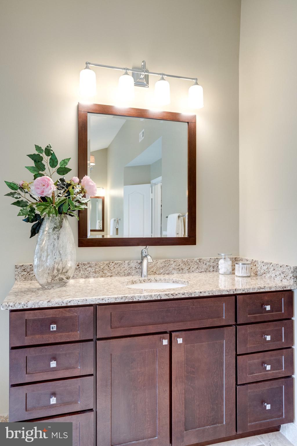 HAMPTON FOREST - Residential