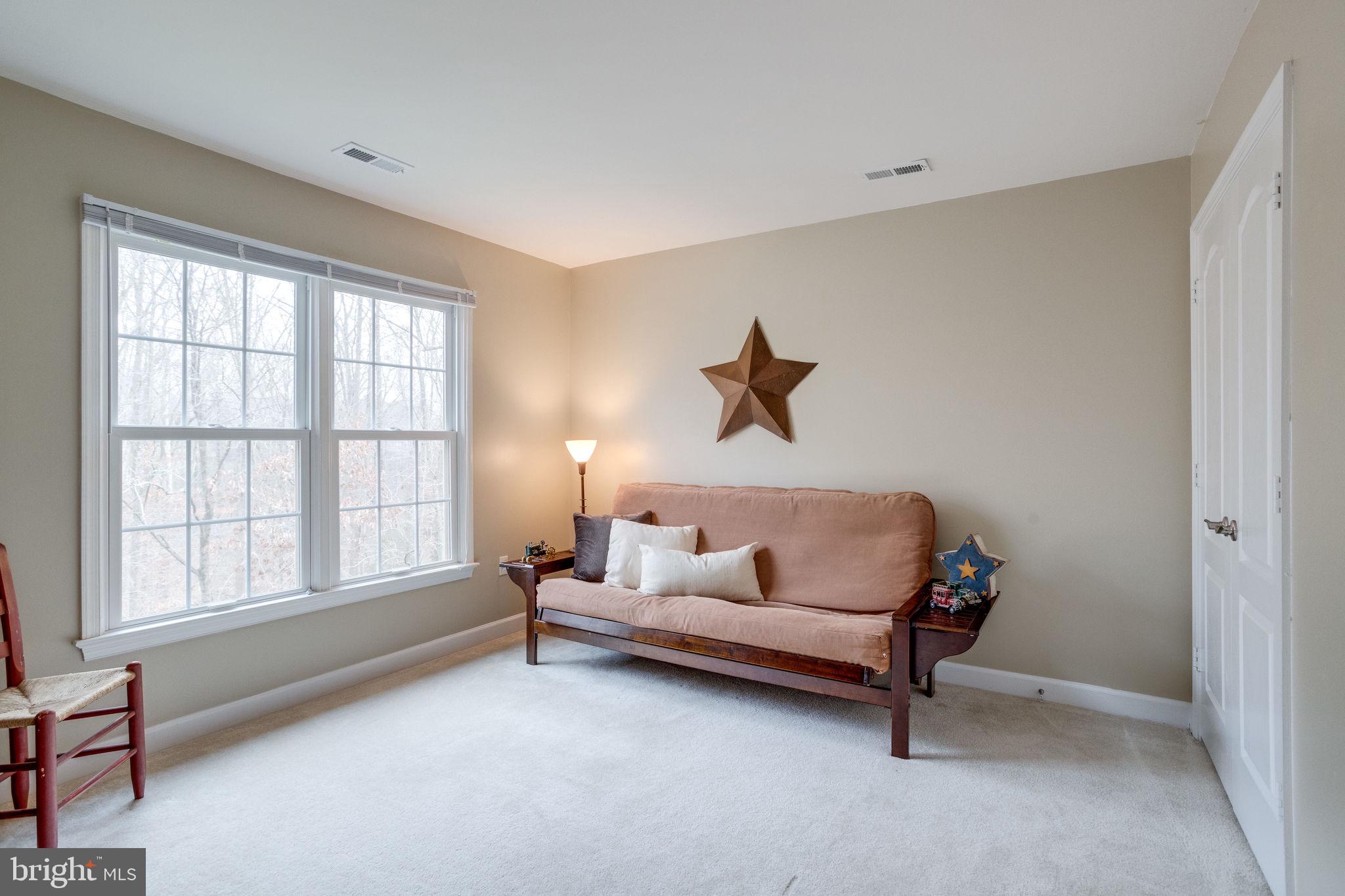 HAMPTON FOREST - Residential