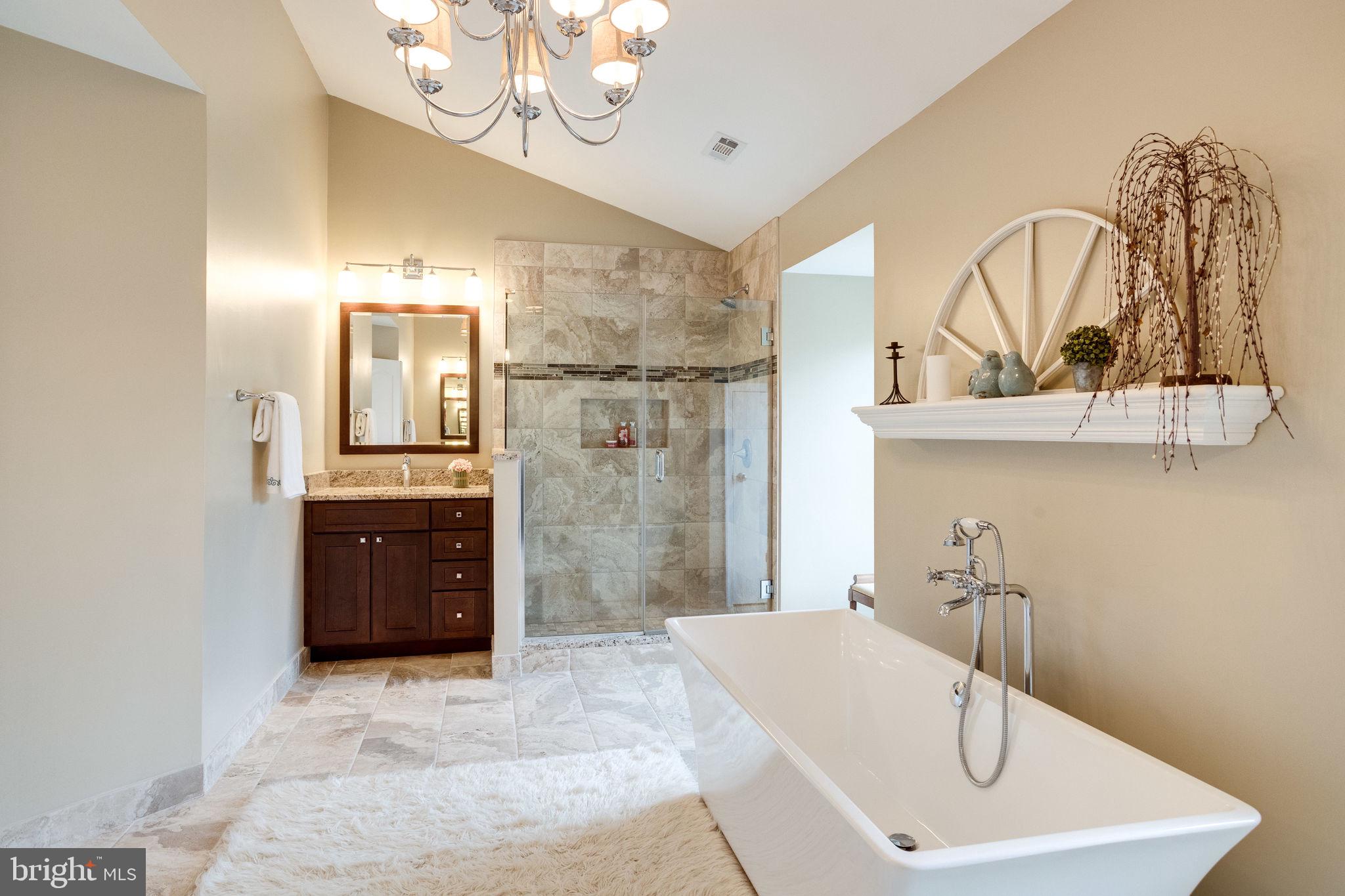 HAMPTON FOREST - Residential