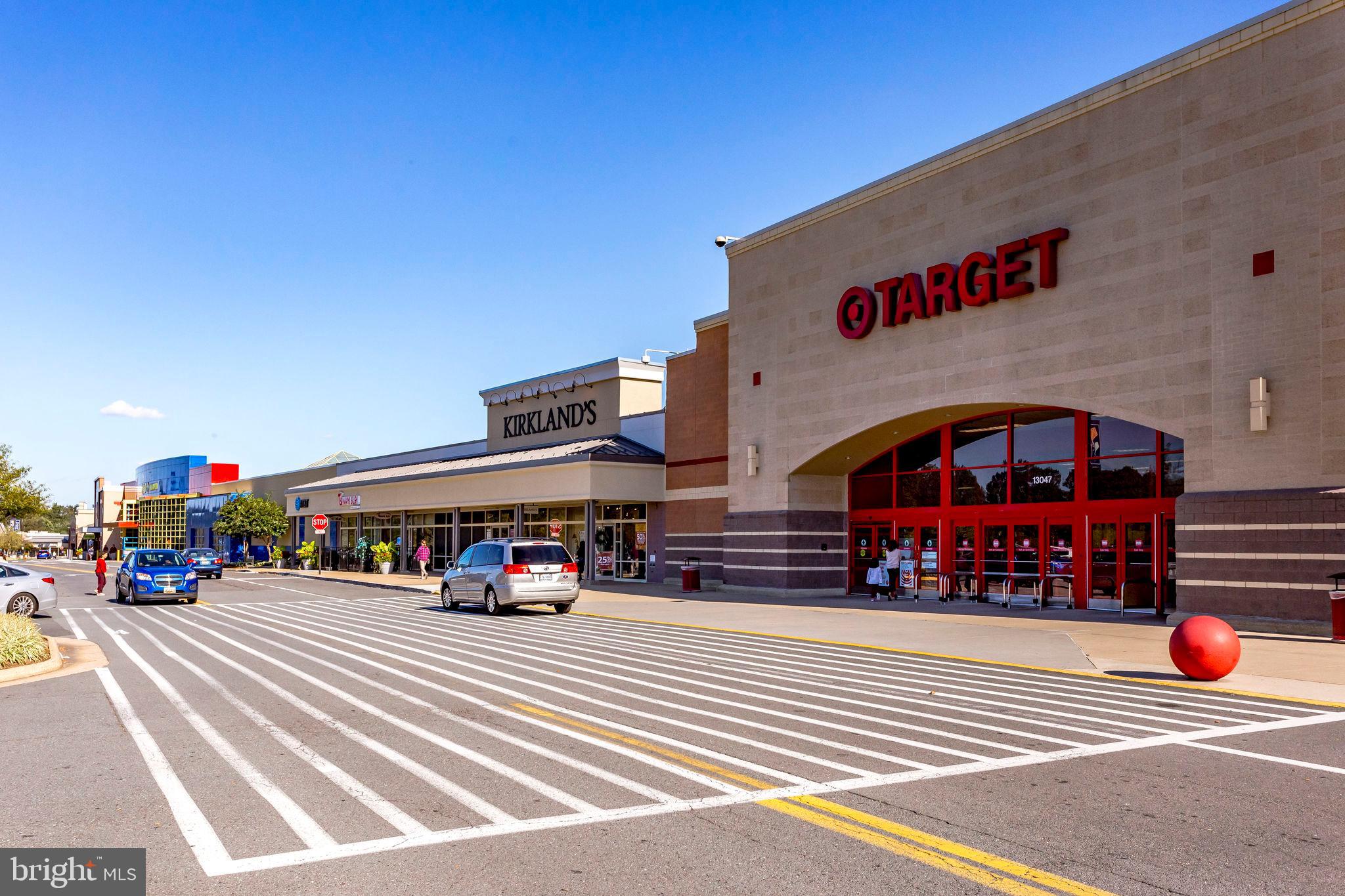 HAMPTON FOREST - Residential