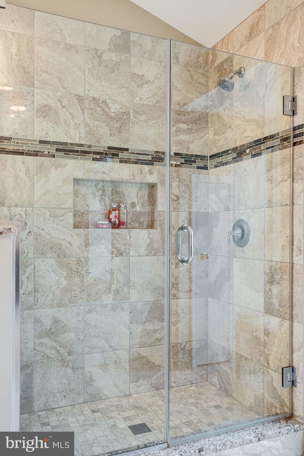 HAMPTON FOREST - Residential