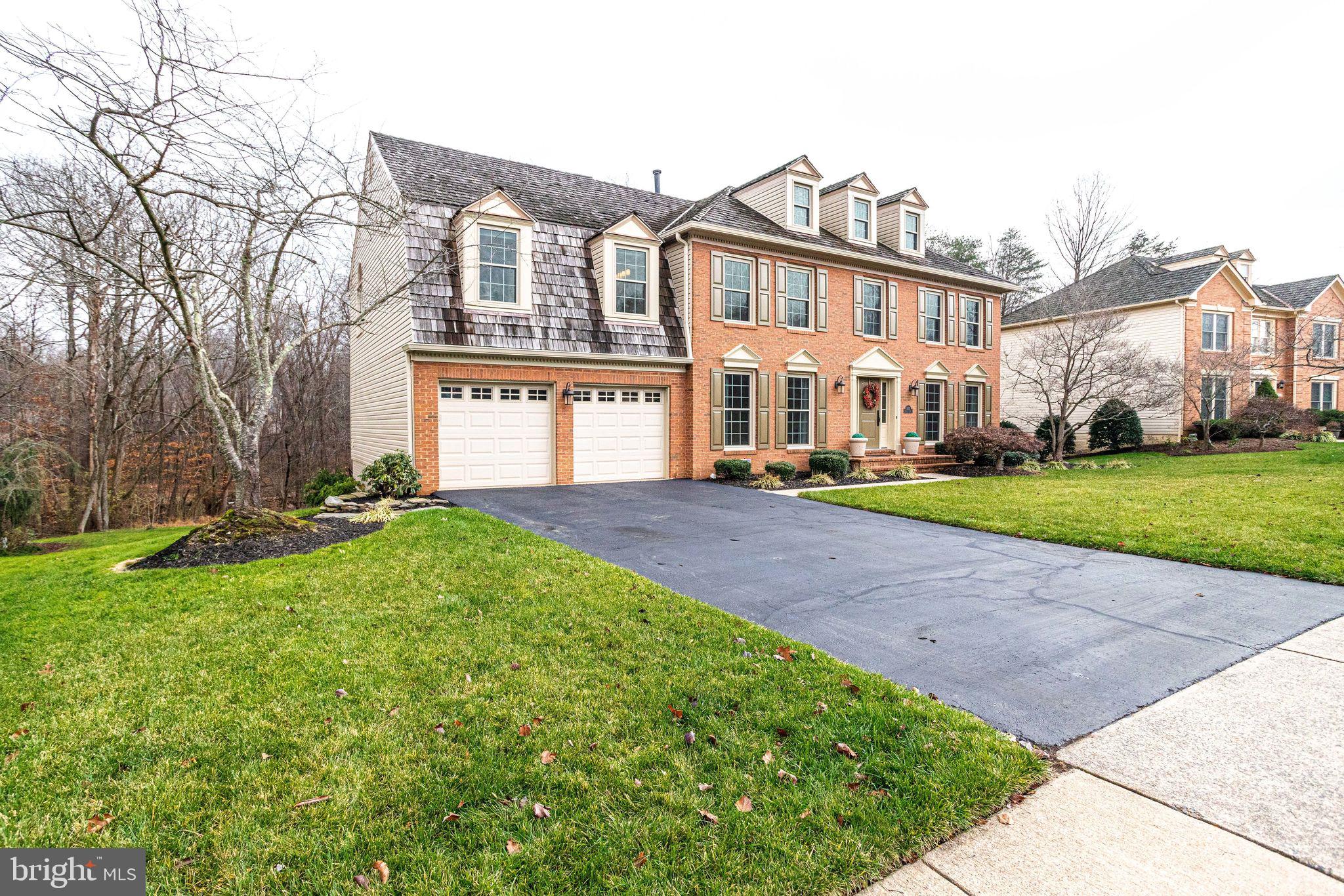 HAMPTON FOREST - Residential