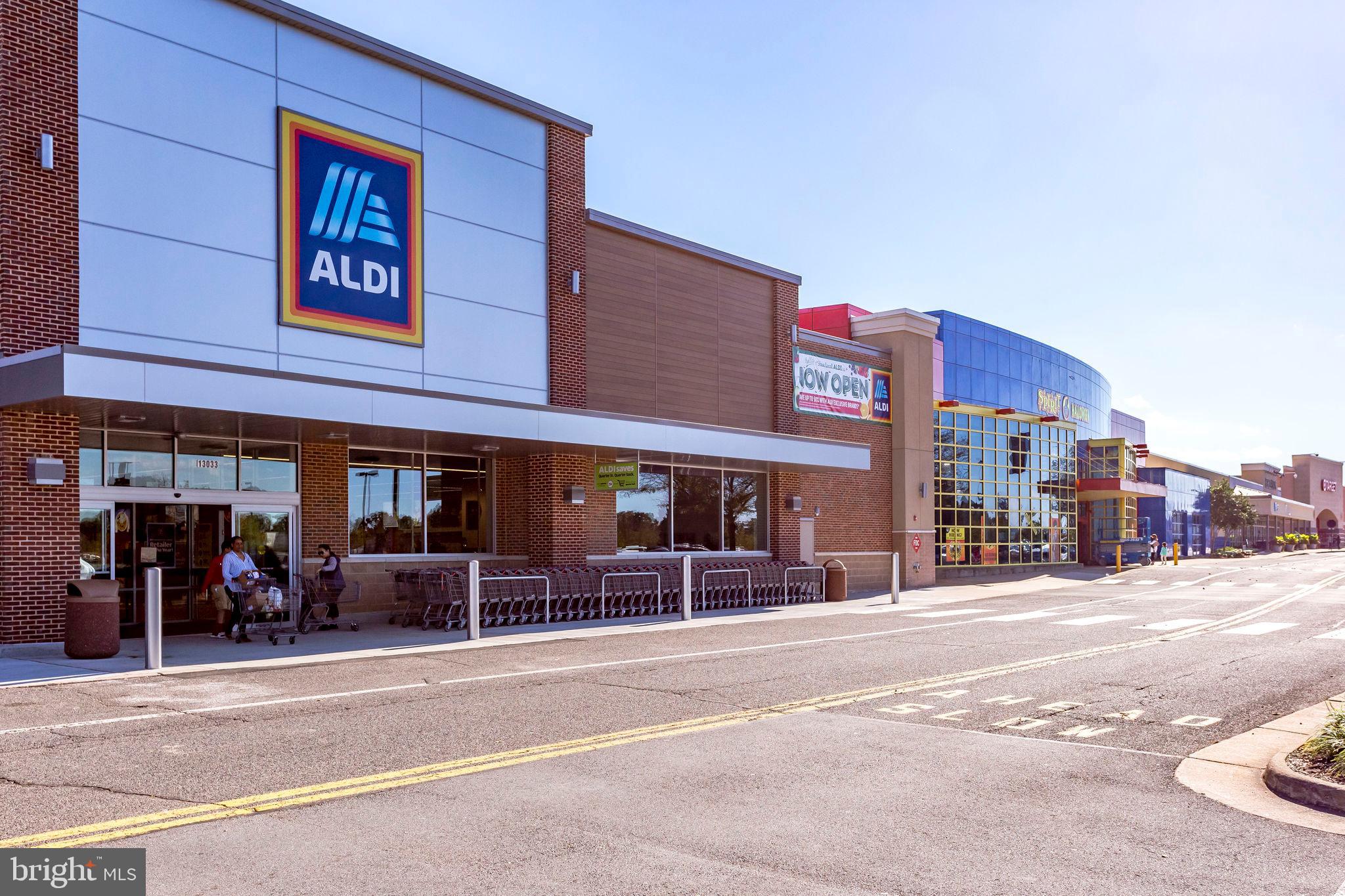 HAMPTON FOREST - Residential