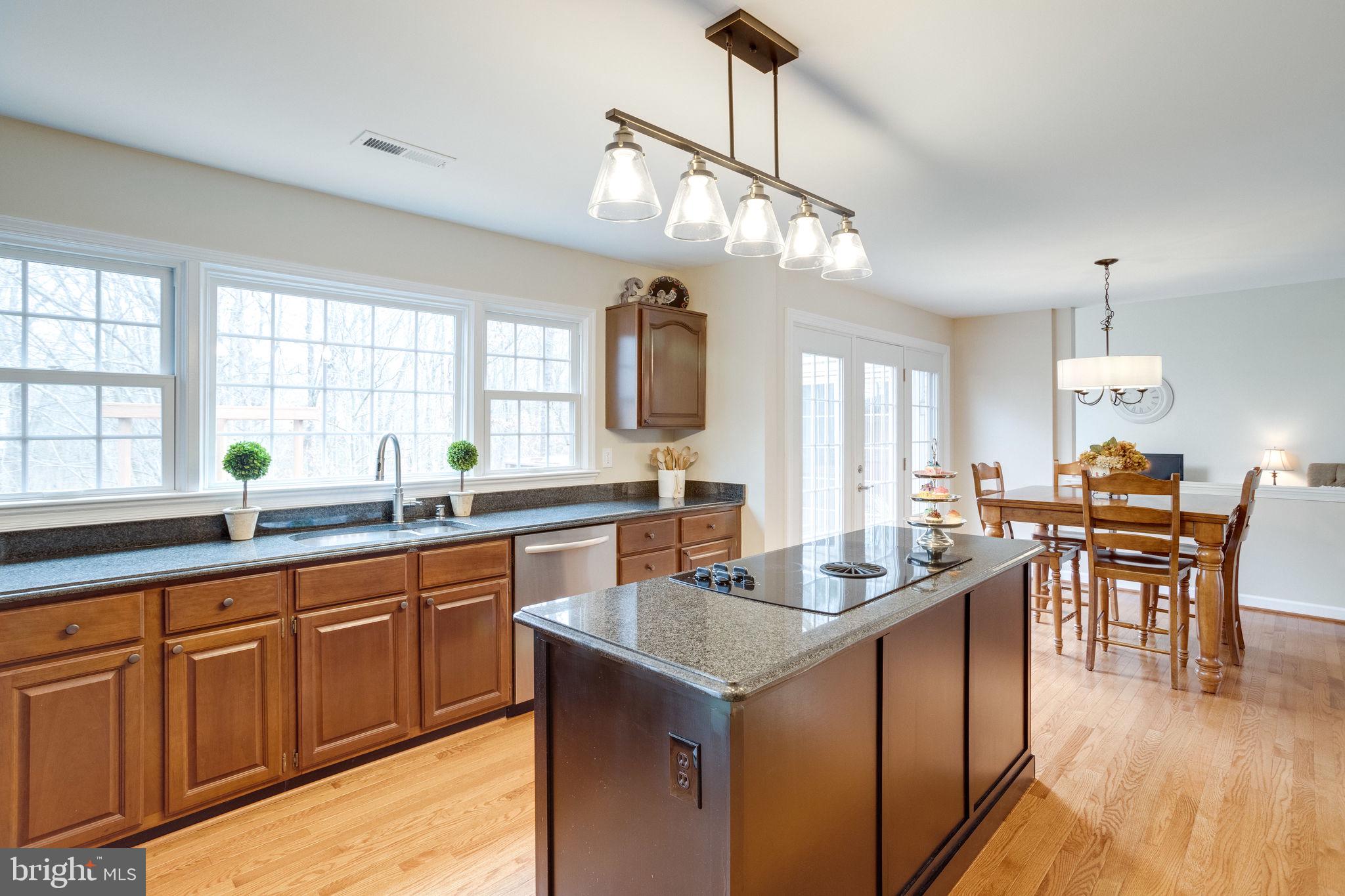 HAMPTON FOREST - Residential