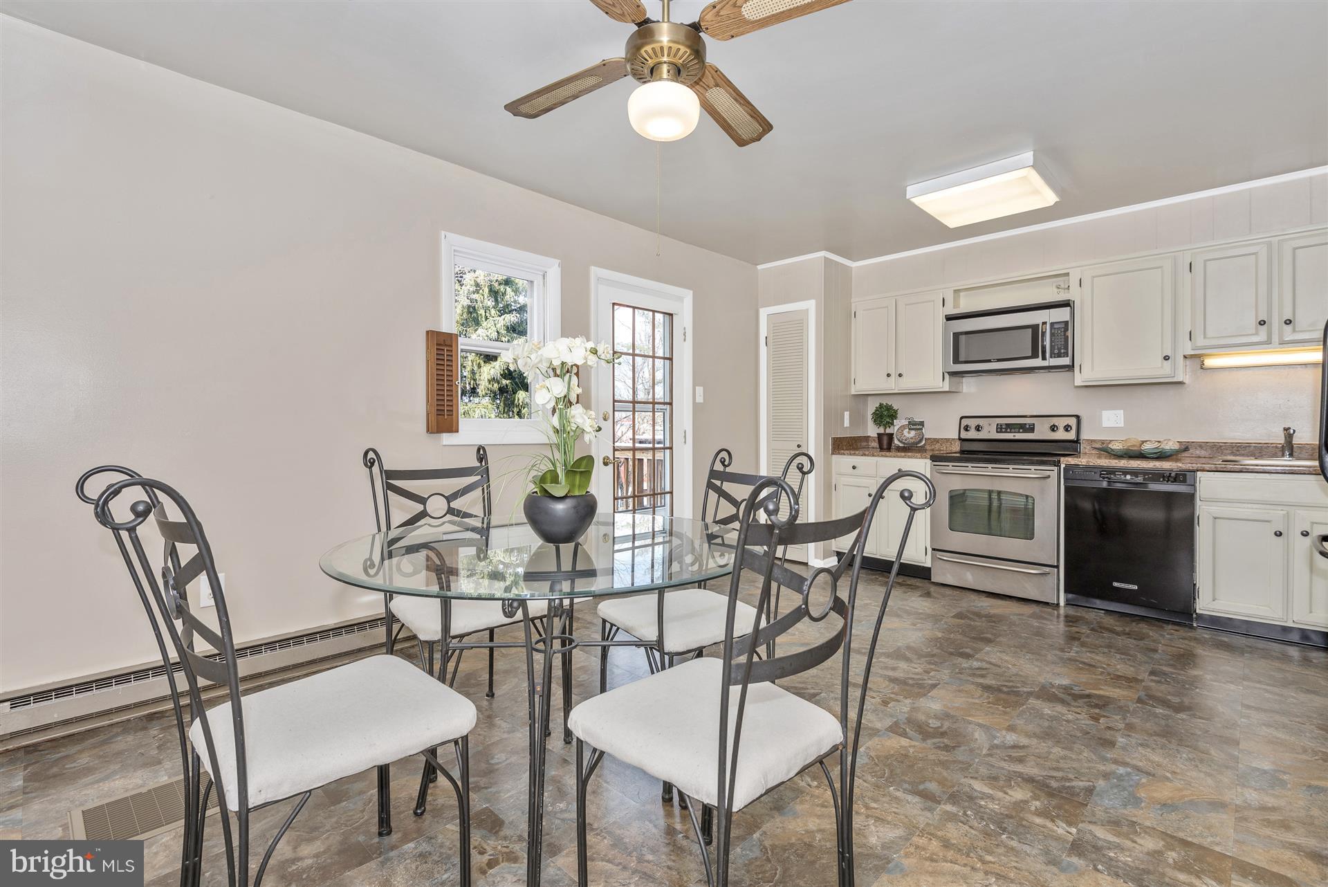 SPRINGBROOK - Residential