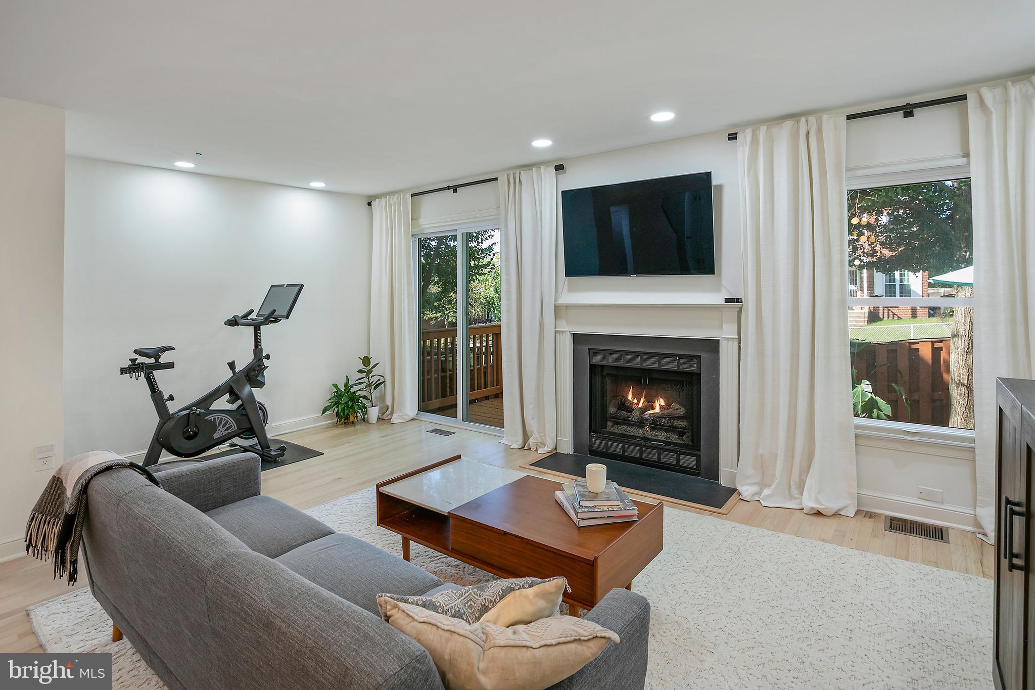 3811 USHER COURT