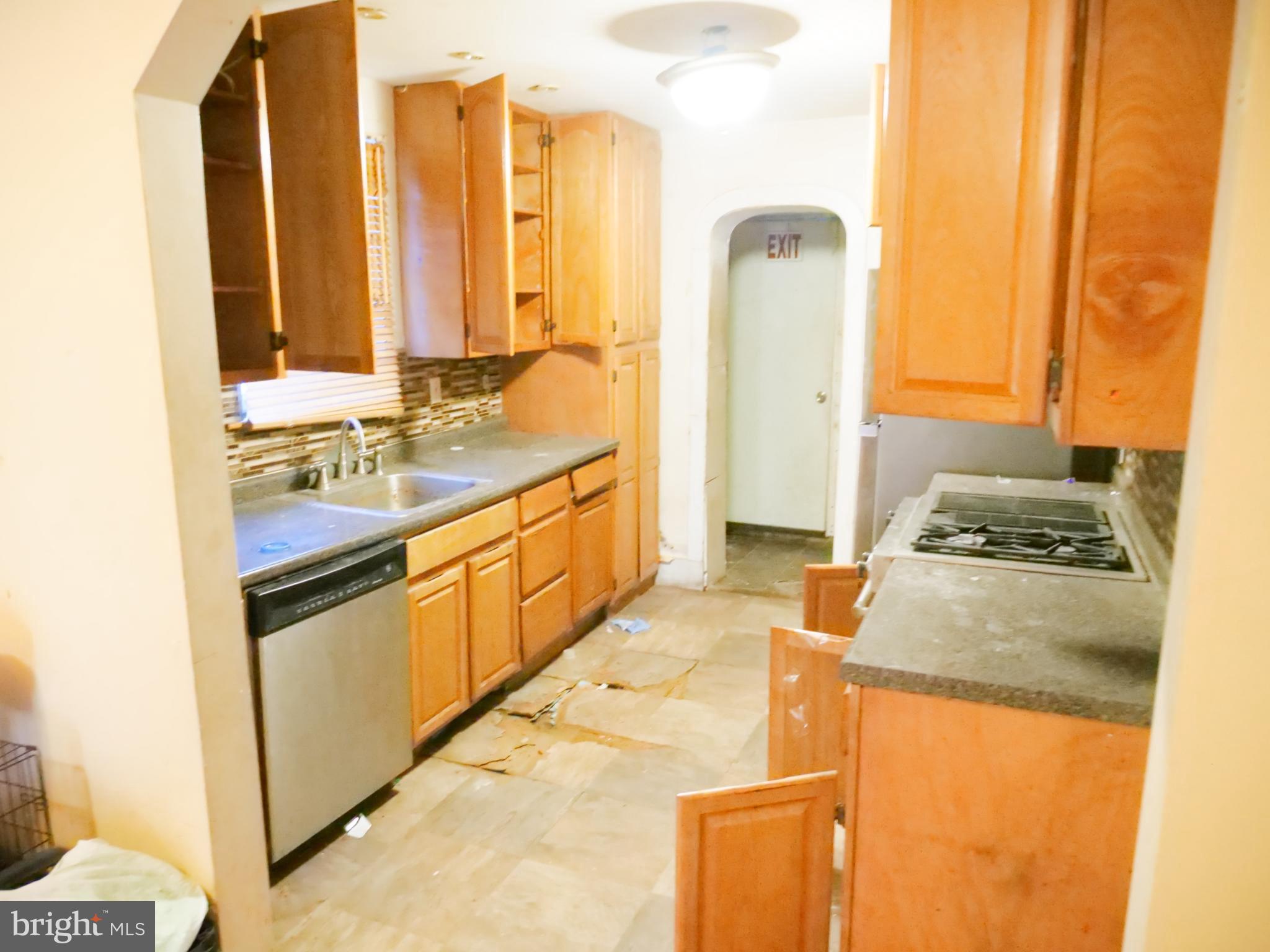 227 W SHELDON STREET