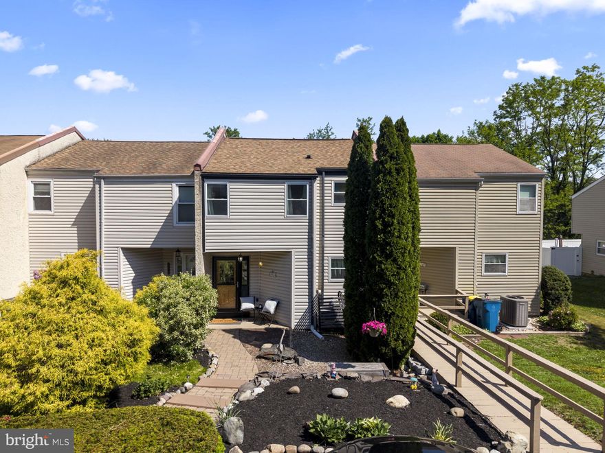 Welcome to this charming townhouse located in the desirable Apple Hill neighborhood, offering 1,530 sq. ft. of comfortable living space. The main level features a spacious and bright living room, dining area, and kitchen complete with stainless steel appliances, perfect for everyday living and entertaining. Step directly from the living room onto a large rear deck overlooking the yard, providing the ideal space for outdoor dining, relaxing, or hosting guests. Upstairs, you’ll find three generously sized bedrooms with wall-to-wall carpeting, including a primary bedroom with a walk-in closet. A beautifully updated full bathroom, remodeled in May 2025, adds a modern touch to the upper level. A convenient half bath on the main floor completes this well-designed home. Just minutes from main roads and award-winning schools, this property is a great location. With great indoor and outdoor space in a sought-after community, this Apple Hill townhouse is a wonderful opportunity!! Don't miss your chance to make this house your home!! Schedule your showings today!!
***Sellers would like to settle on 7/13/26.***